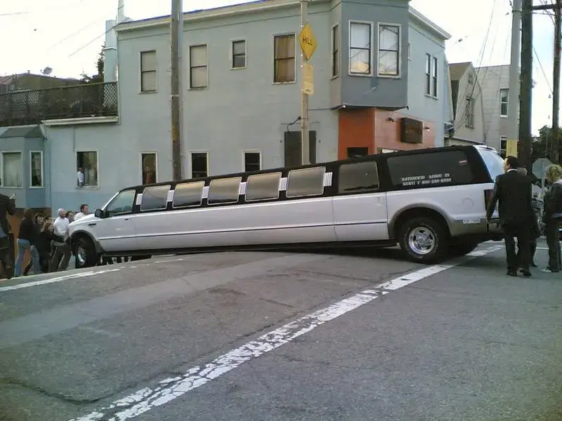 stretchlimo.webp